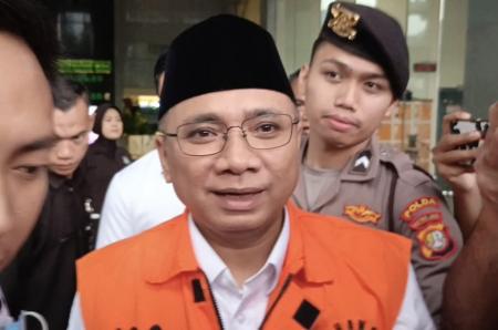 Eks Menag Yaqut Bungkam Usai Diperiksa KPK 3 Jam: Apa yang Dirahasiakan Soal Skandal Kuota Haji Rp622 Miliar?