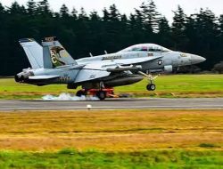 Iran Klaim Tembak Jatuh F-18 AS Senilai Rp1 Triliun: Video Detik-Detik Serangan dan Gelombang Rudal Poros Perlawanan