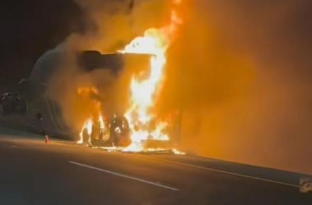 Bus Jemaah Umrah Indonesia Terbakar di Madinah, Begini Kronologi Selamatnya 24 WNI