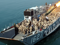 Iran Klaim Hancurkan 6 Kapal AS di Teluk: Operasi True Promise 4 Picu Eskalasi Baru?