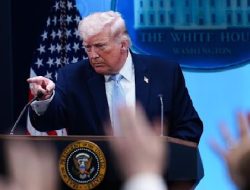 Trump Klaim Warga Iran Minta Dibombardir: Apa yang Sebenarnya Terjadi?