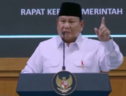 Prabowo Tantang: Gulingkan Saya Kalau Bisa, Tapi Lewat Jalur Ini!