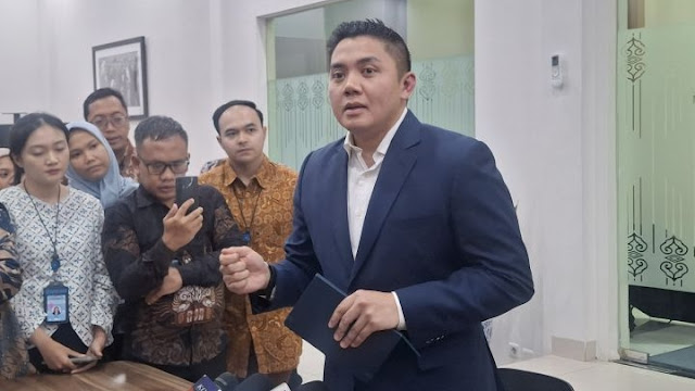 Seskab Teddy Bantah Isu Chaos: Ini Bukti Nyata Stabilitas Indonesia Tetap Kuat!