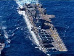 Blokade Selat Hormuz: AS Kerahkan 15+ Kapal Perang, Apa Dampaknya bagi Dunia?