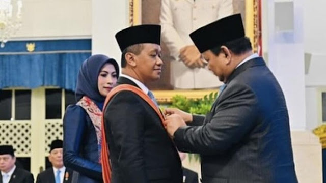 Reshuffle Kabinet Prabowo Besok? Isu Bahlil Lahadalia Naik Jadi Menko Bikin Heboh!