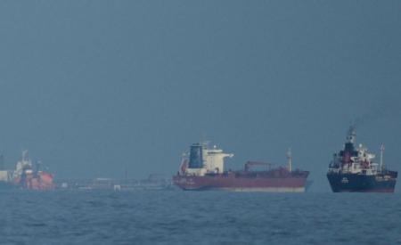 Kapal Iran Hancur Ditembak AS di Teluk Oman: Blokade Memicu Perang Baru?