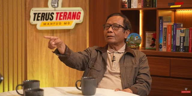 Mahfud MD Bongkar Alasan Hukum: Mengapa Tuduhan Makar ke Saiful Mujani Dinilai Mengada-ada?