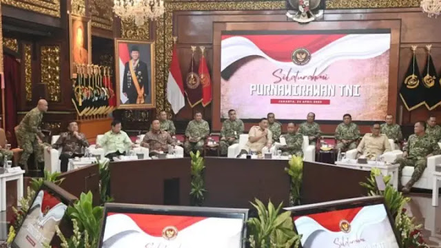 Menteri Pertahanan Panggil Purnawirawan TNI Bahas Izin Lintas Udara AS: Ada Apa di Balik Surat Rahasia Itu?