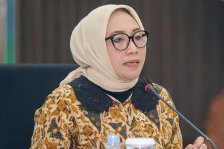 Menteri PPPA Akhirnya Minta Maaf Usai Usul Gerbong Perempuan Pindah ke Tengah, Ini Alasannya