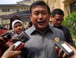 Ito Sumardi Bantah Oegroseno: Status Roy Suryo & Dokter Tifa Tak Otomatis Gugur Meski RJ Jokowi Berjalan