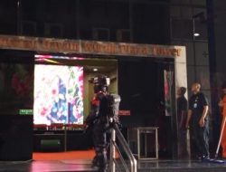 Puluhan Brimob Bersenjata Lengkap Kepung Gedung di Hayam Wuruk, Ada Apa dengan Judi Online Internasional?